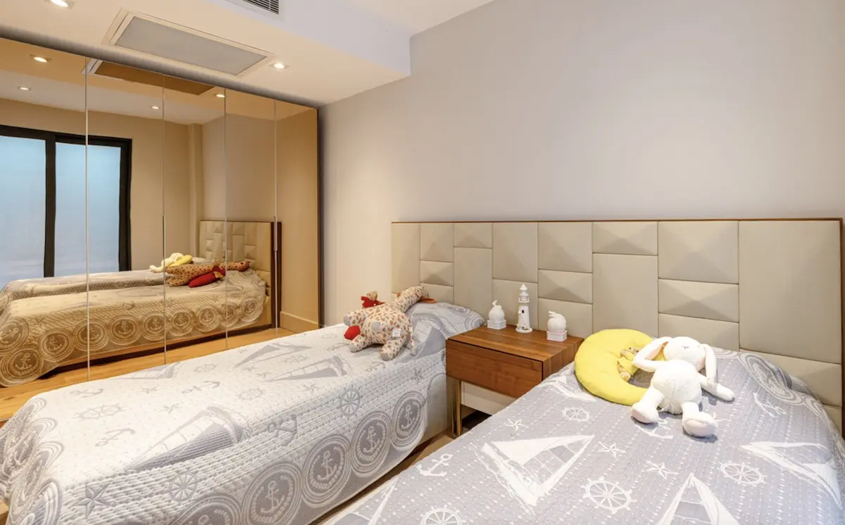 Twin room